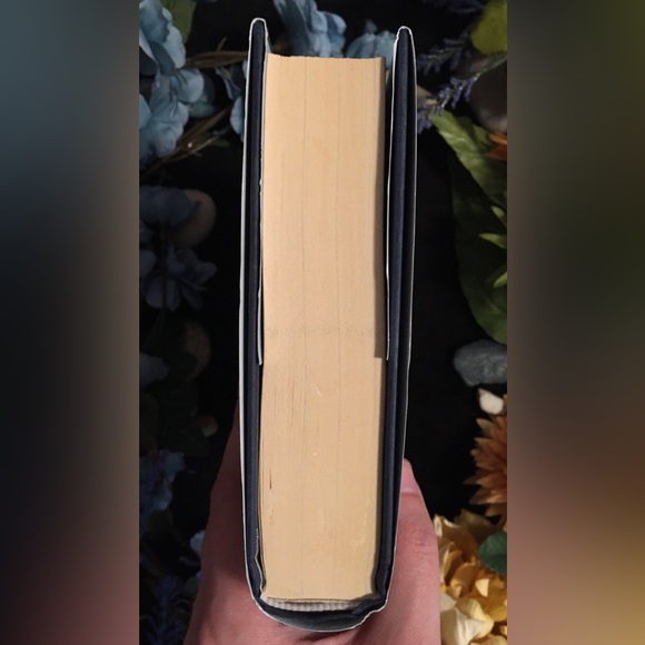 Carve The Mark - Carve The Mark Duology Book 1 - By Veronica Roth - Hardcover - Picture 6 of 16